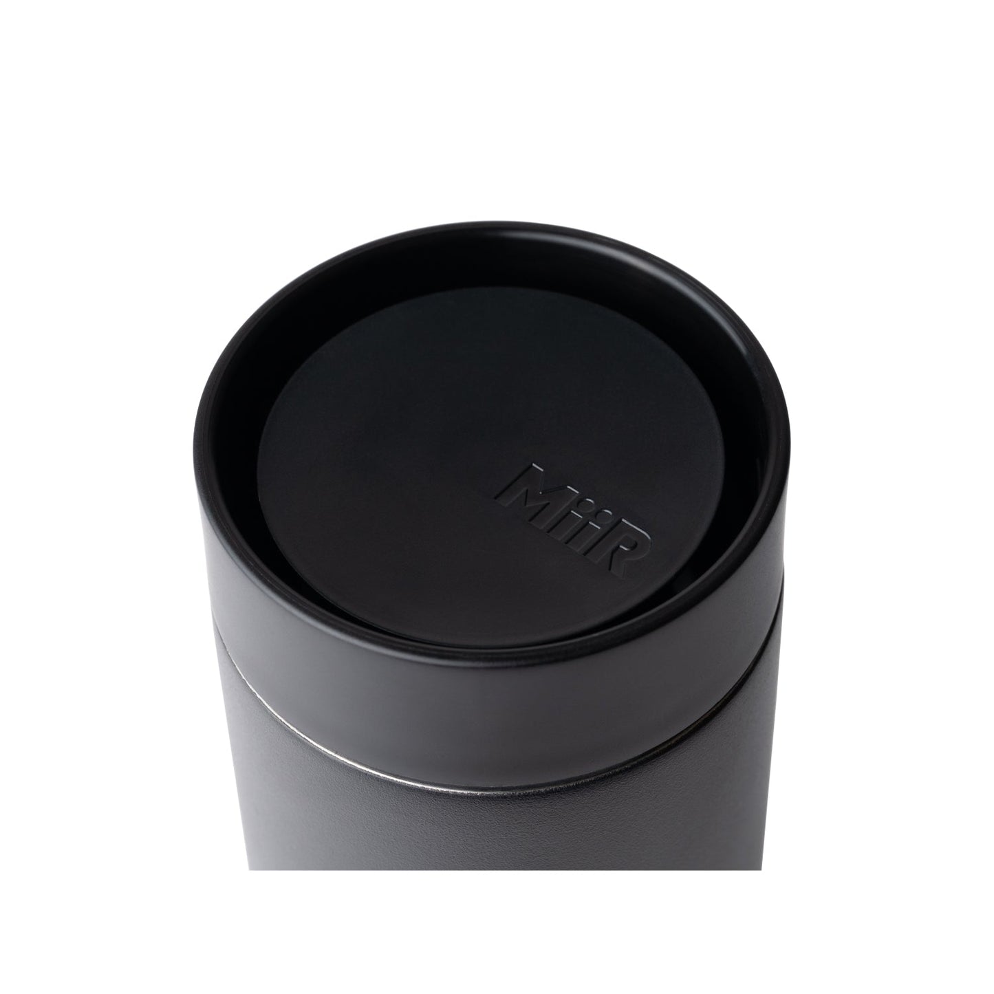 360-traveler-t8 360_Lid_Studio_0521_45deg_Down_1__TRV1SV12002.jpg