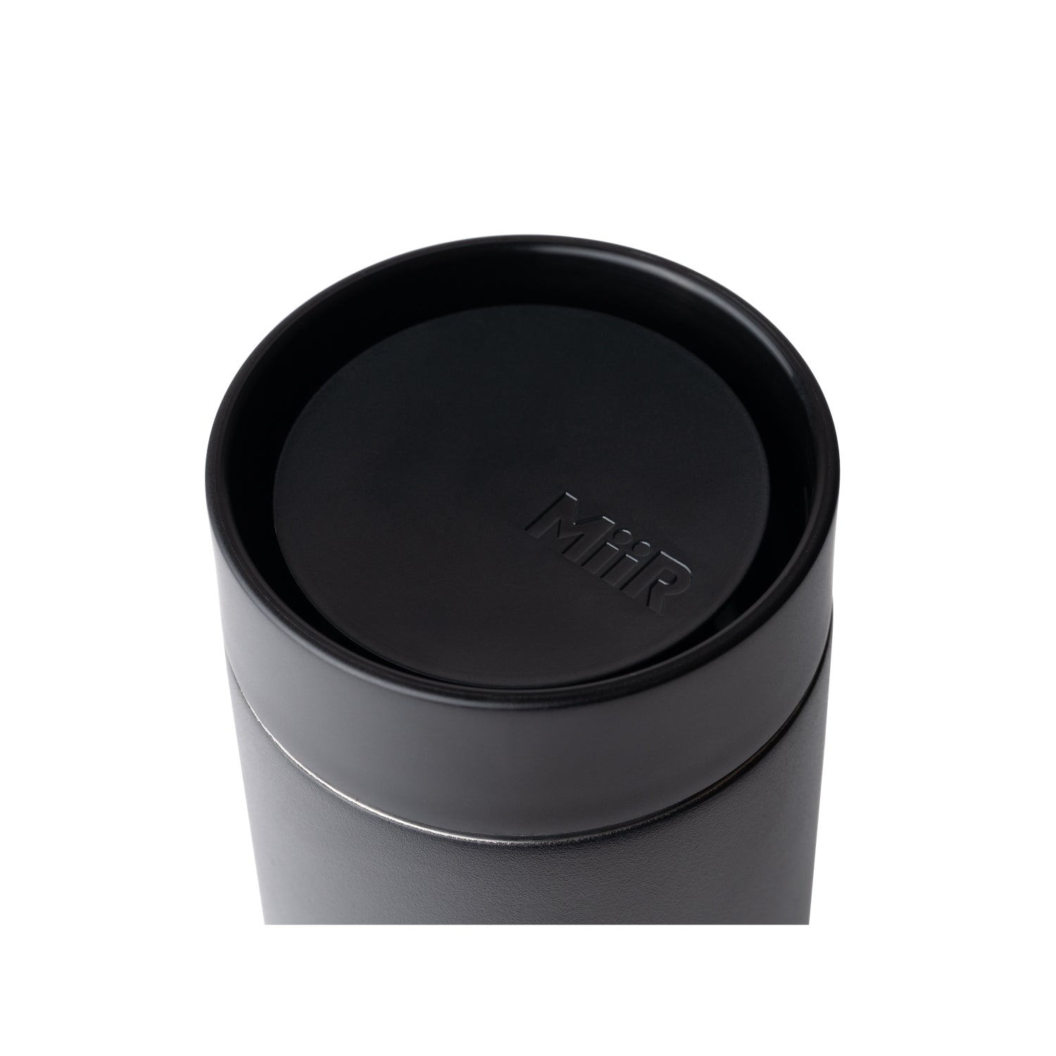360-traveler-t8 360_Lid_Studio_0521_45deg_Down_1__TRV1SV16002.jpg