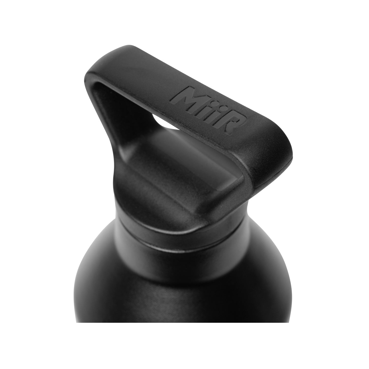 23oz-vacuum-insulated-bottle-t0 Narrow_Mouth_Black_Studio_1020_402286_45Deg_2__402286__NMB1SV23002_1.jpg