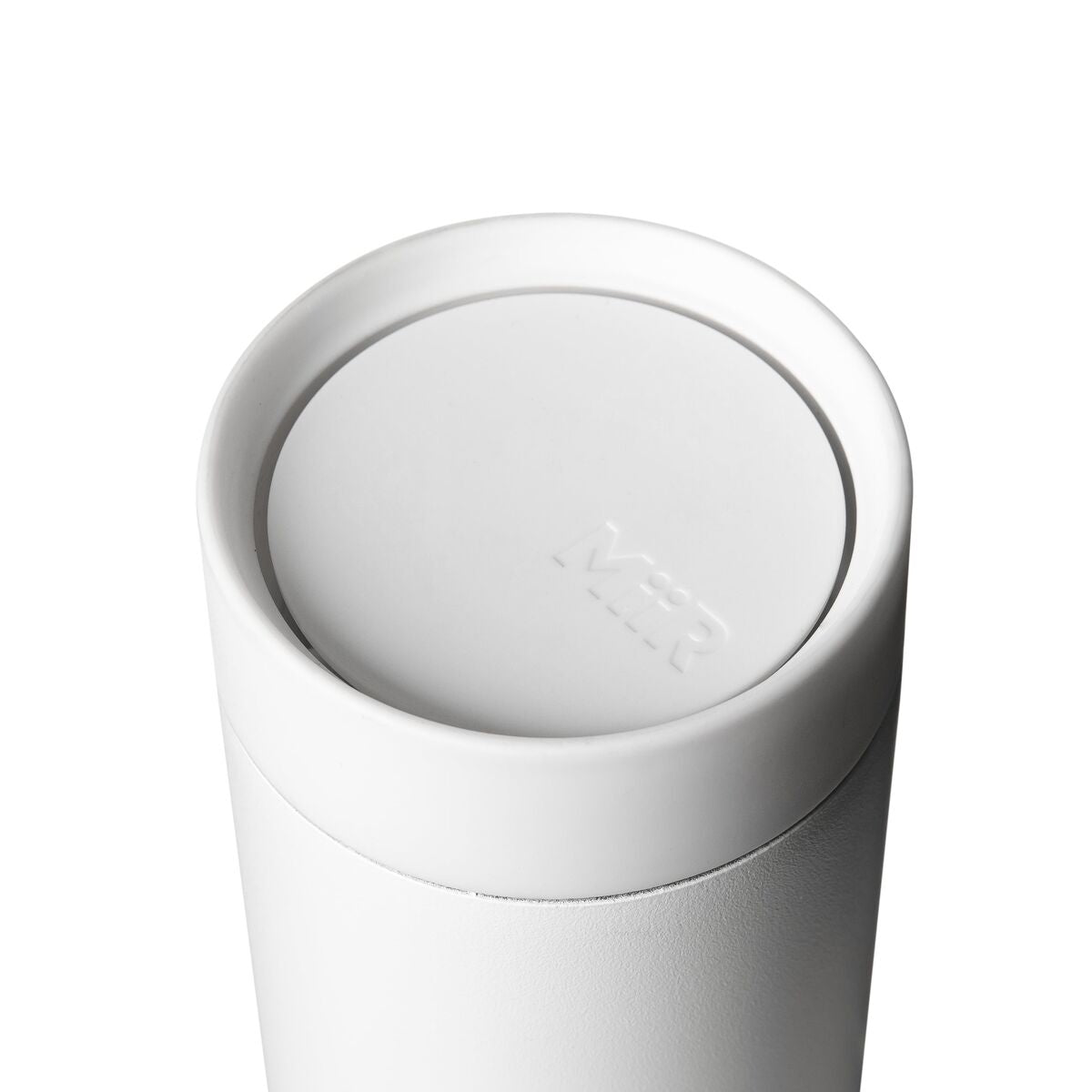 360-lid-h0 WebPDP-360_Lid_White__3602PNWM001_X2Studio_Closeup_Closed.jpg