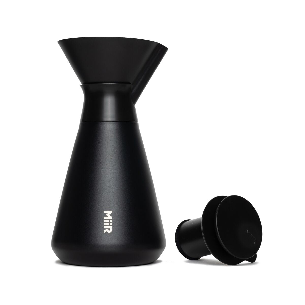 new-standard-carafe-n0 WebPDP-Carafe_Black_Studio_0722_Front_Lid_Staged__CAR1SVOS002.jpg