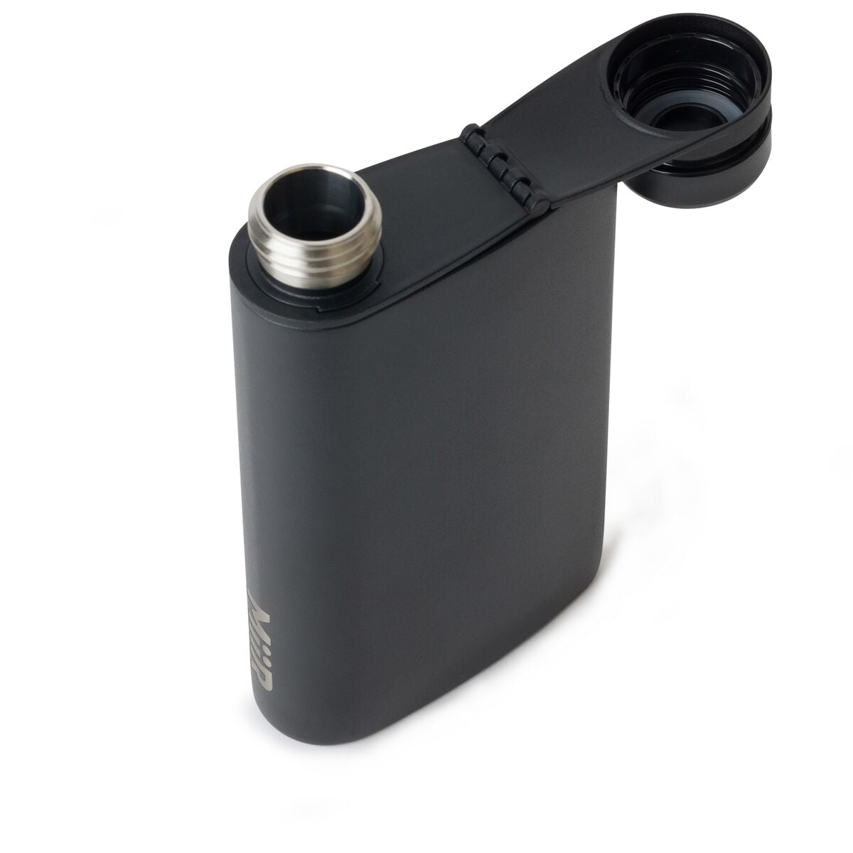 father-s-day-2026-flask-f2 WebPDP-Flask_Black_Studio_1022_45Deg_Open__FLK1SSOS002.jpg