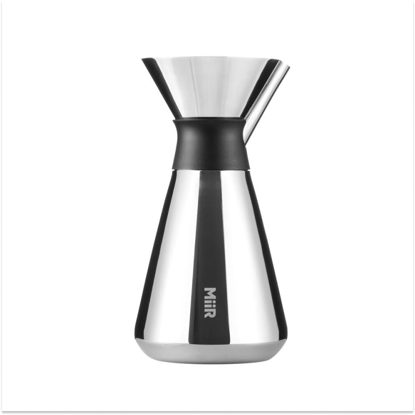 new-standard-carafe-n0 Web_PDP-Polished_Stainless_Carafe_33oz_SS_Studio_X2_07182024_Front_CAR1SVOS005_1.jpg